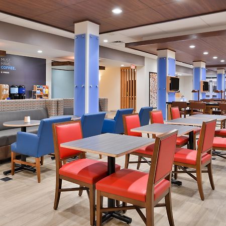 Holiday Inn Express - Early By Ihg Екстер'єр фото