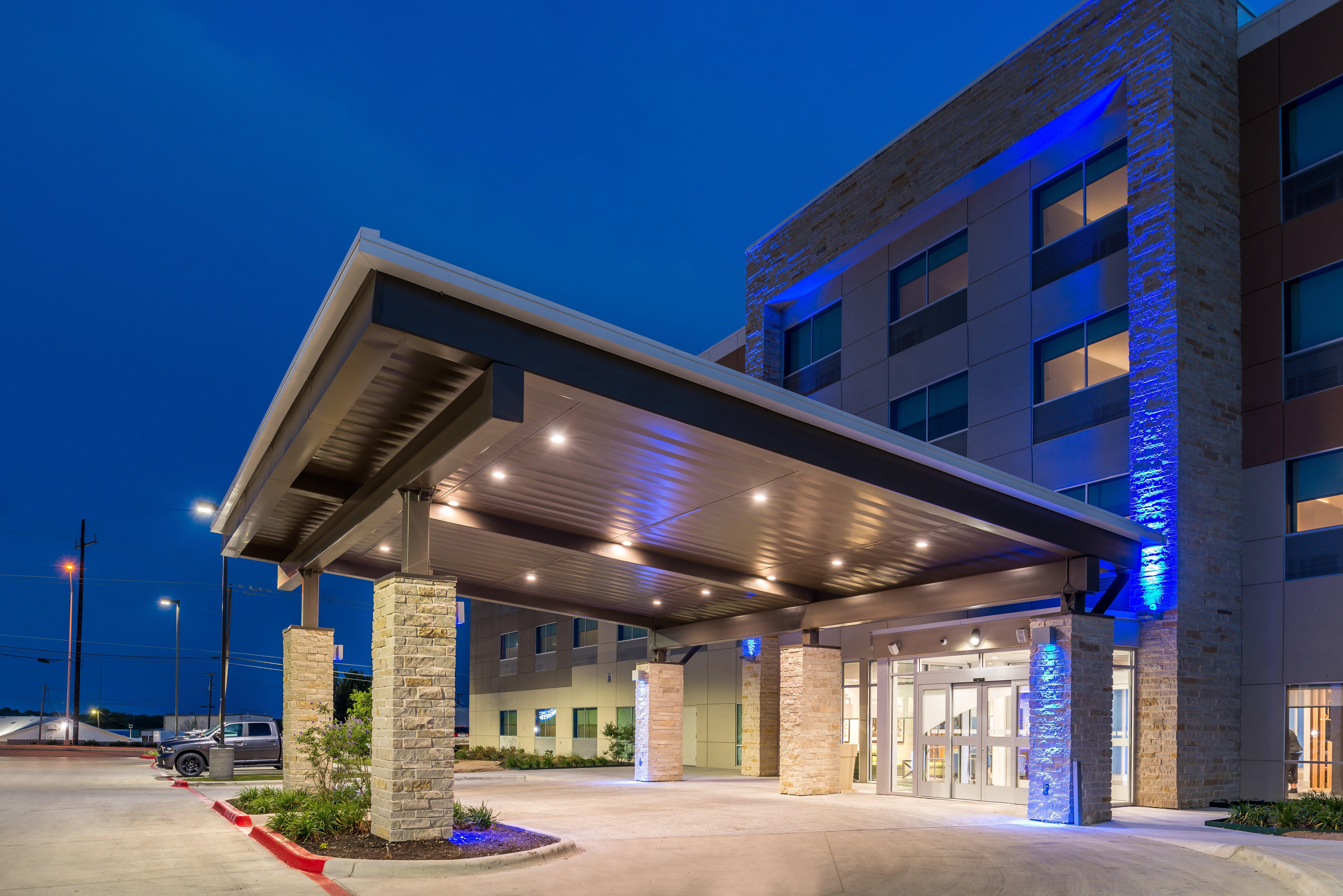 Holiday Inn Express - Early By Ihg Екстер'єр фото