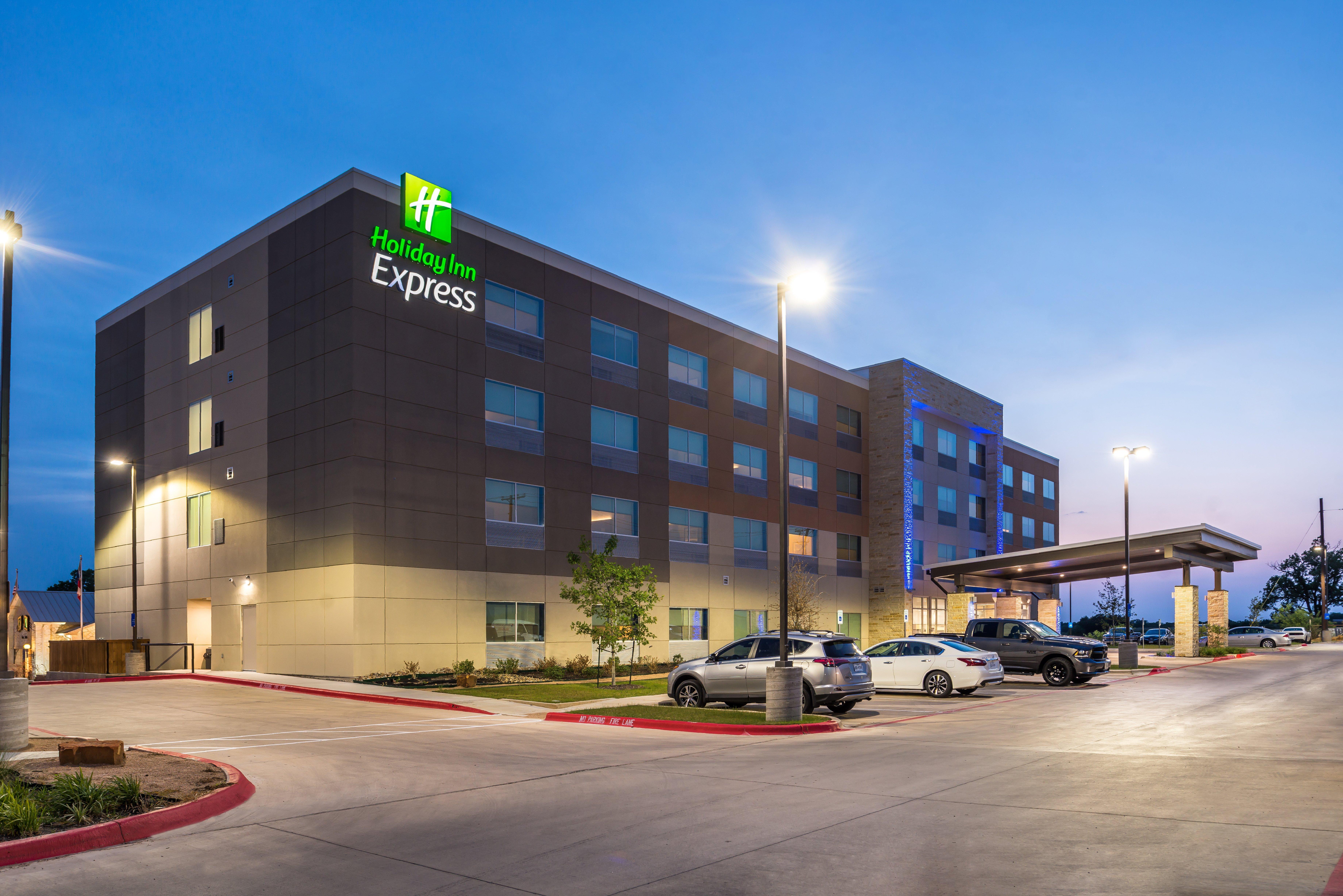 Holiday Inn Express - Early By Ihg Екстер'єр фото